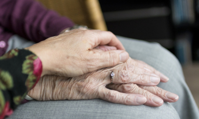 Seniorenpflege zu Hause - was beinhaltet der Beruf?
